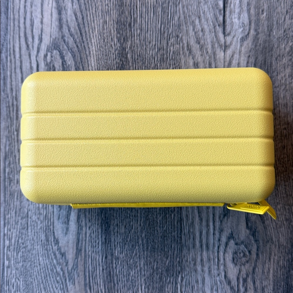 Away Case Yellow Travel Glasses Case Polycarbonate Sunglasses Case - Picture 2 of 7